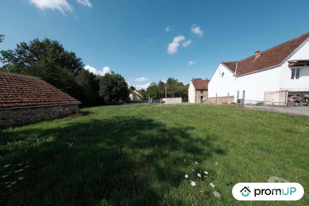 Terrain à vendre Seine-et-Marne St Leger - 77510 - Photos Vivastreet (V6196) Terrain constructible de 828 m2 à Saint-Léger