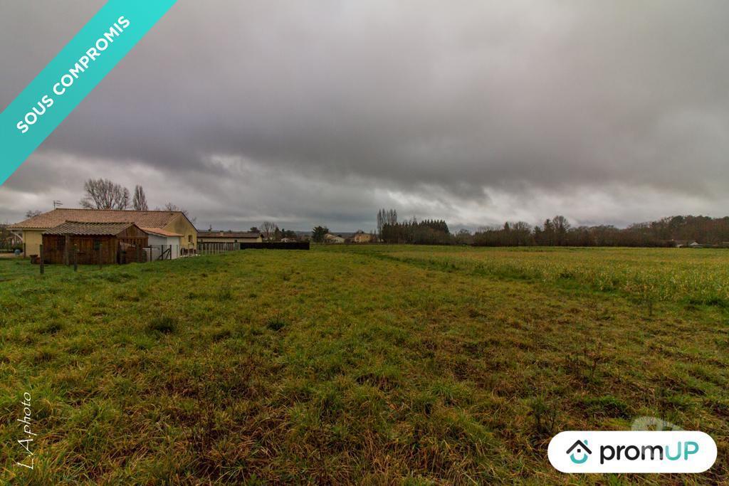 Terrain à vendre Dordogne St Front de Pradoux - 24400 - Photos Vivastreet (VT276) Terrain constructible de 1 584 m²