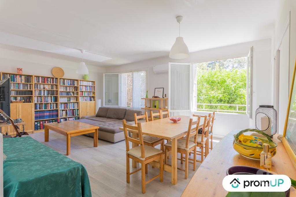 Appartements à vendre Var Toulon - Photos Vivastreet (VA488) Appartement T4 97m2
