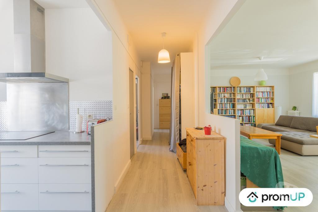 Appartements à vendre Var Toulon - Photos Vivastreet (VA488) Appartement T4 97m2