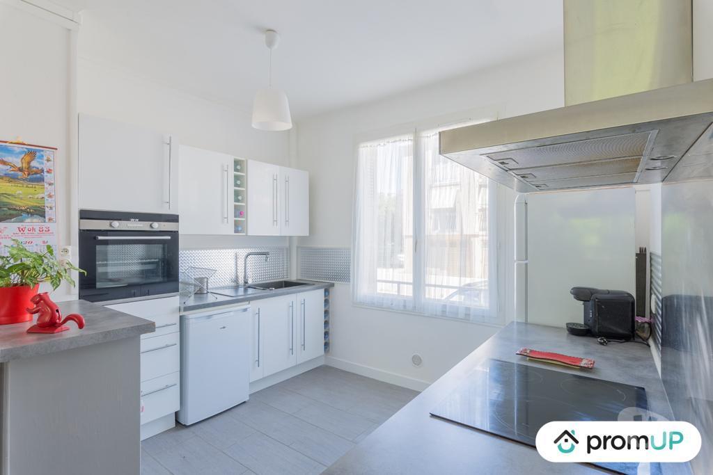 Appartements à vendre Var Toulon - Photos Vivastreet (VA488) Appartement T4 97m2