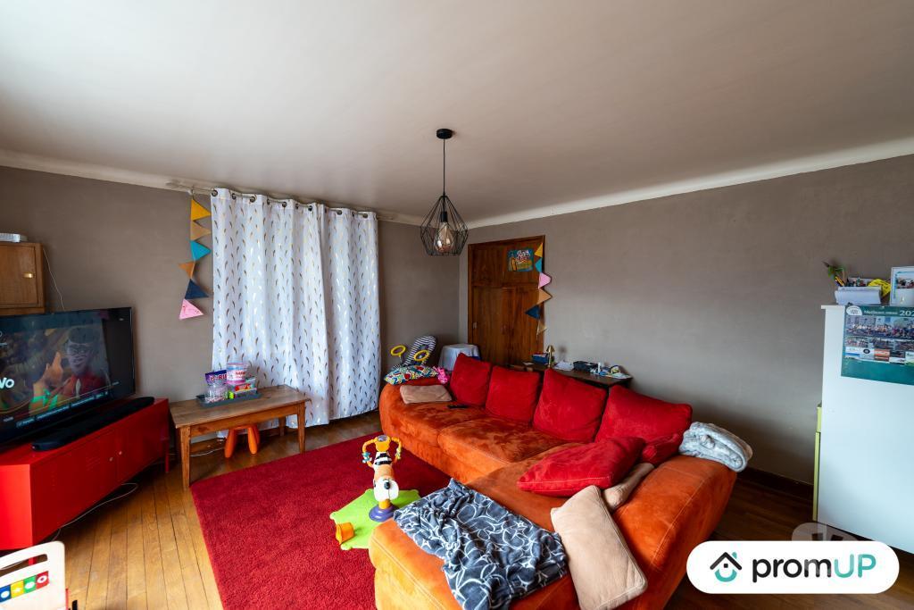 Vente Maison Puy-de-Dôme Palladuc - 63550 - Photos Vivastreet (V6558) Maison ancienne de 117 m2 à PALLADUC