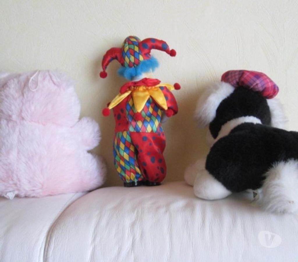 Equipements bébés Nord Valenciennes - 59300 - Photos Vivastreet Peluches musicales et mécaniques 60