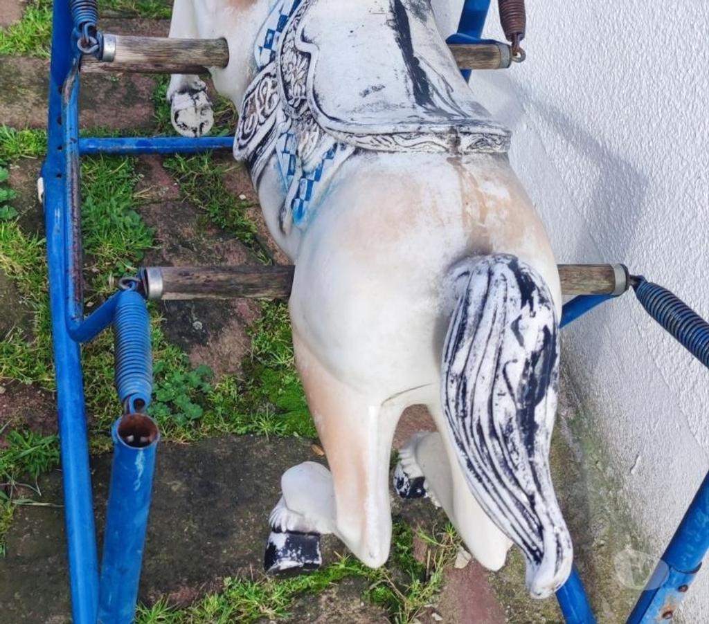 Collection Val-d'Oise Bernes sur Oise - 95340 - Photos Vivastreet Vintage : Musical Rocking Horse 1960