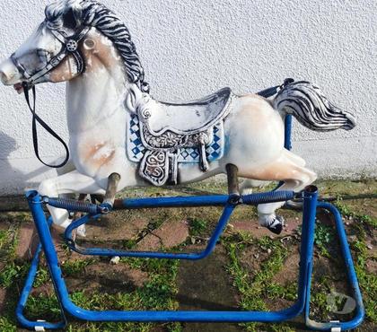 Collections Bernes sur Oise Val-d'Oise - Photos Vivastreet Vintage : Musical Rocking Horse 1960