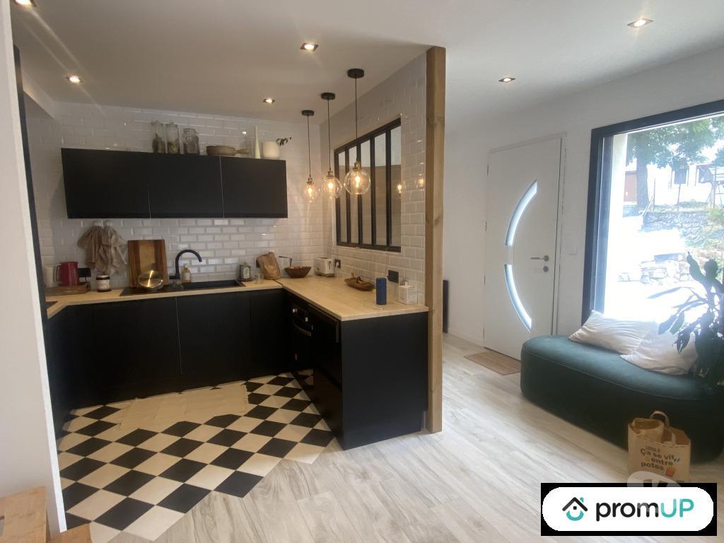 Vente Maison Haute-Loire St Germain Laprade - 43700 - Photos Vivastreet (V6550) Maison individuelle de 105 m2 à SAINT-GERMAIN-LAPRADE