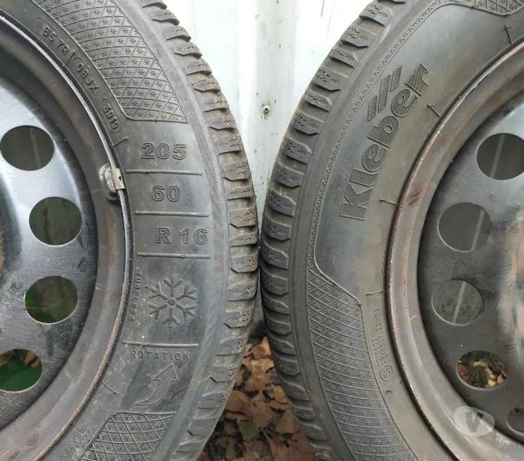 Pièces et services auto Loire St Etienne - Photos Vivastreet 2 roues neige 205 60 16 92H Ford EcoSport envoi possible