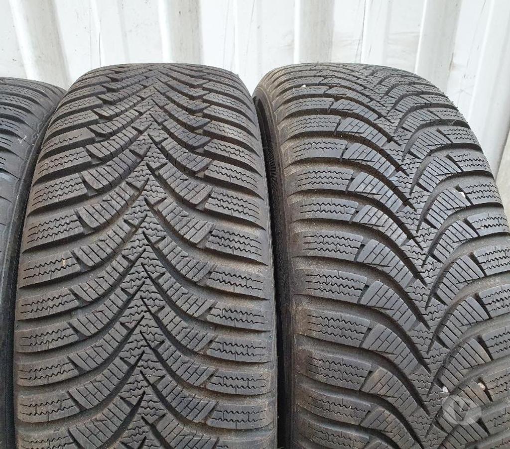 Pièces et services auto Loire St Etienne - Photos Vivastreet 4 roues neige Citroen DS3 195 55 16 87T Hankook quasi-neuf