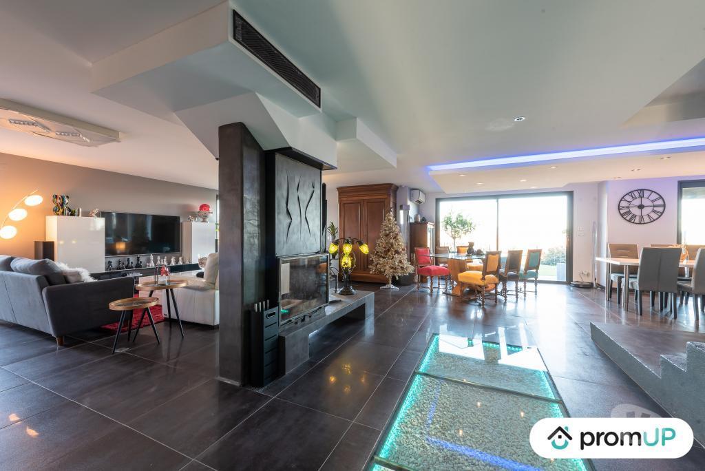 Vente Maison Aude La Redorte - 11700 - Photos Vivastreet (VM4070) Magnifique villa avec pisicne + T1 indépendant au...