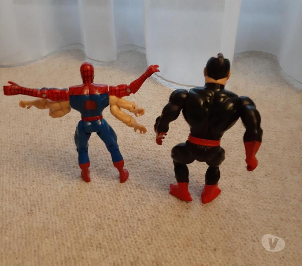 Jeux - Jouets Val-de-Marne Le Kremlin Bicetre - 94270 - Photos Vivastreet 2 figurines Ninjor He- man motu et Spider Man 6 bras