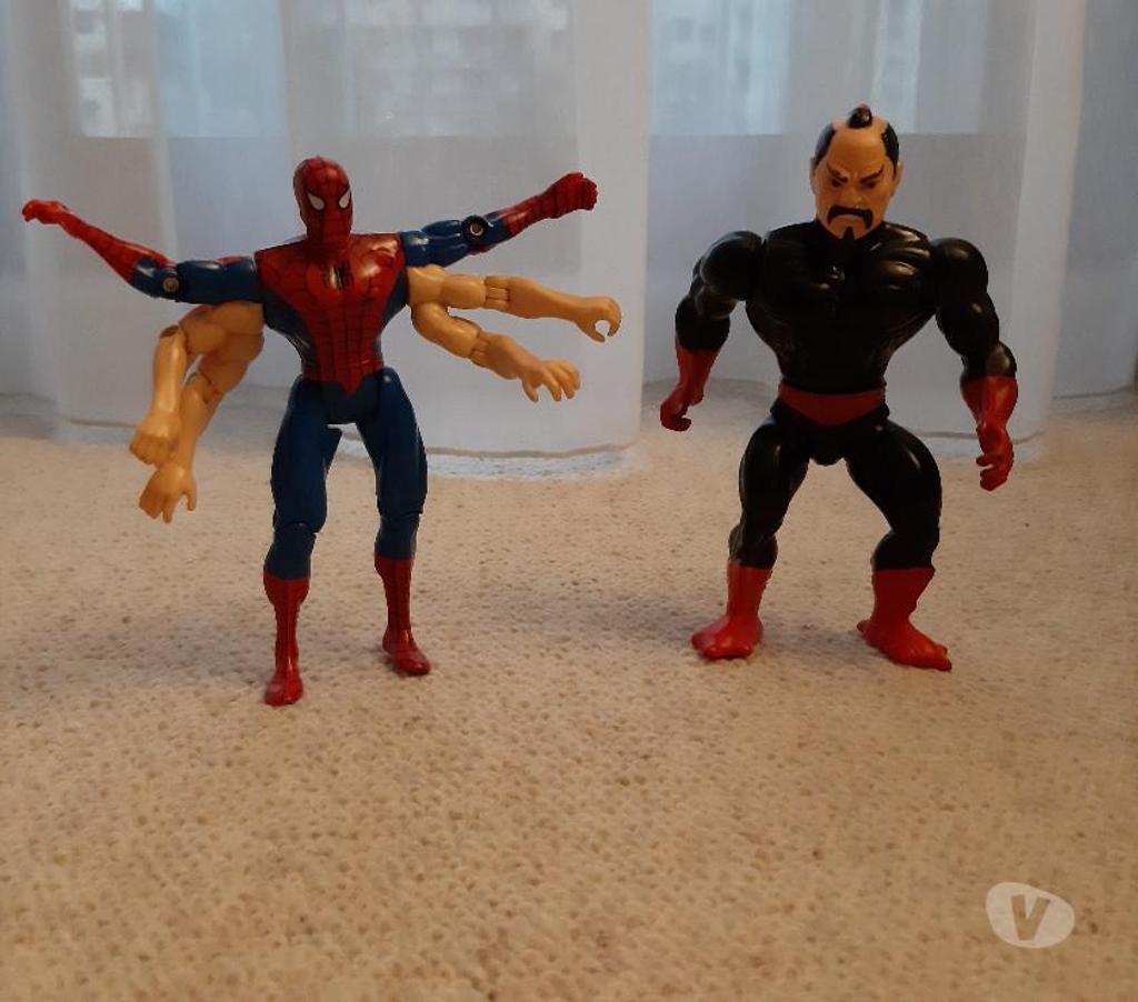 Jeux - Jouets Val-de-Marne Le Kremlin Bicetre - 94270 - Photos Vivastreet 2 figurines Ninjor He- man motu et Spider Man 6 bras