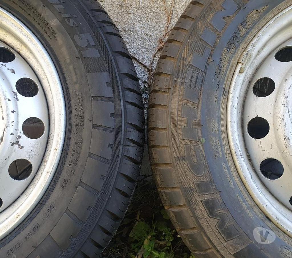 Pièces et services auto Loire St Etienne - Photos Vivastreet 2 roue été 215 65 15C 104102 T Michelin Citroen Jumpy Neuf 