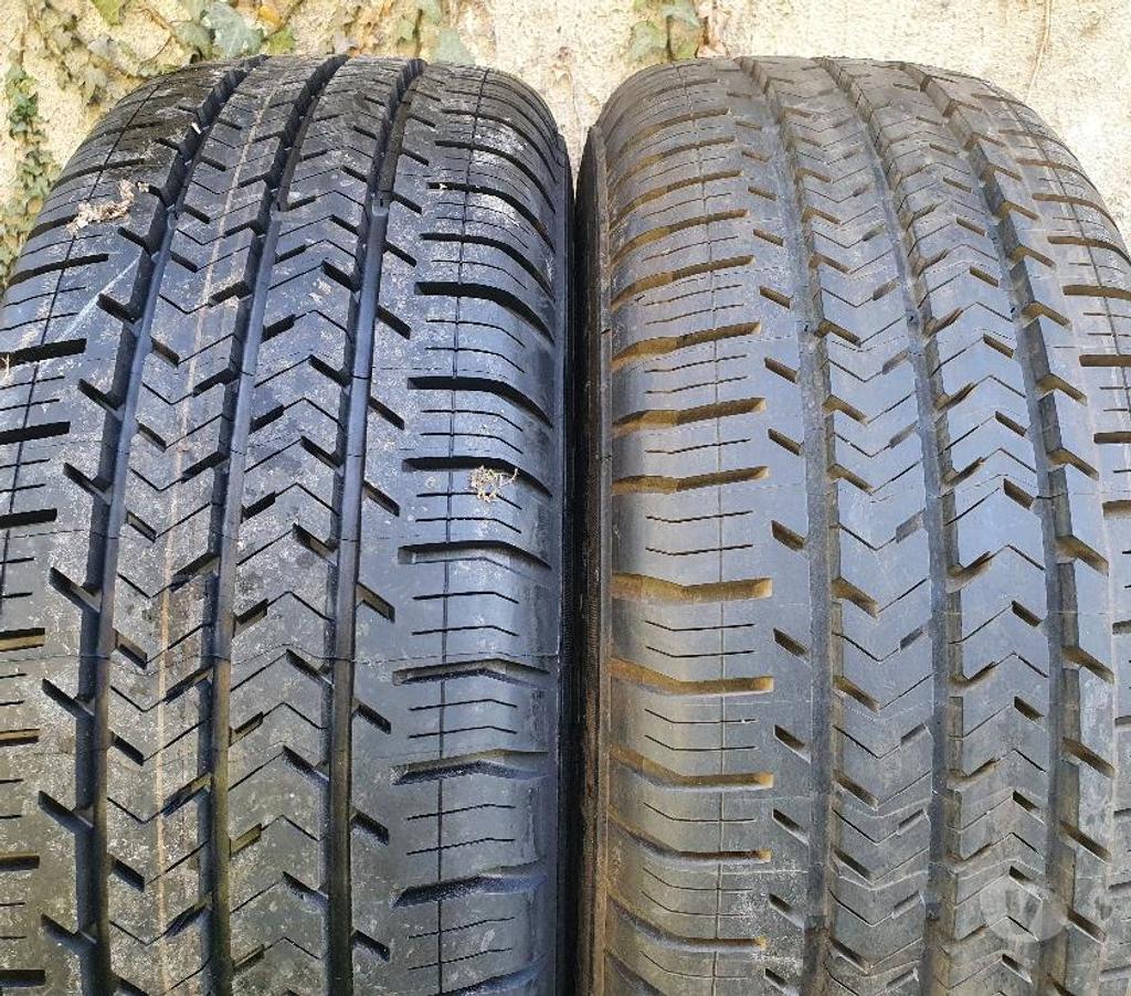 Pièces et services auto Loire St Etienne - Photos Vivastreet 2 roue été 215 65 15C 104102 T Michelin Citroen Jumpy Neuf 