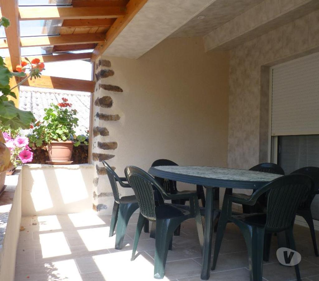location saisonniere Puy-de-Dôme Billom - 63160 - Photos Vivastreet Auvergne -Gîte de campagne - classé 3 * -ANCV
