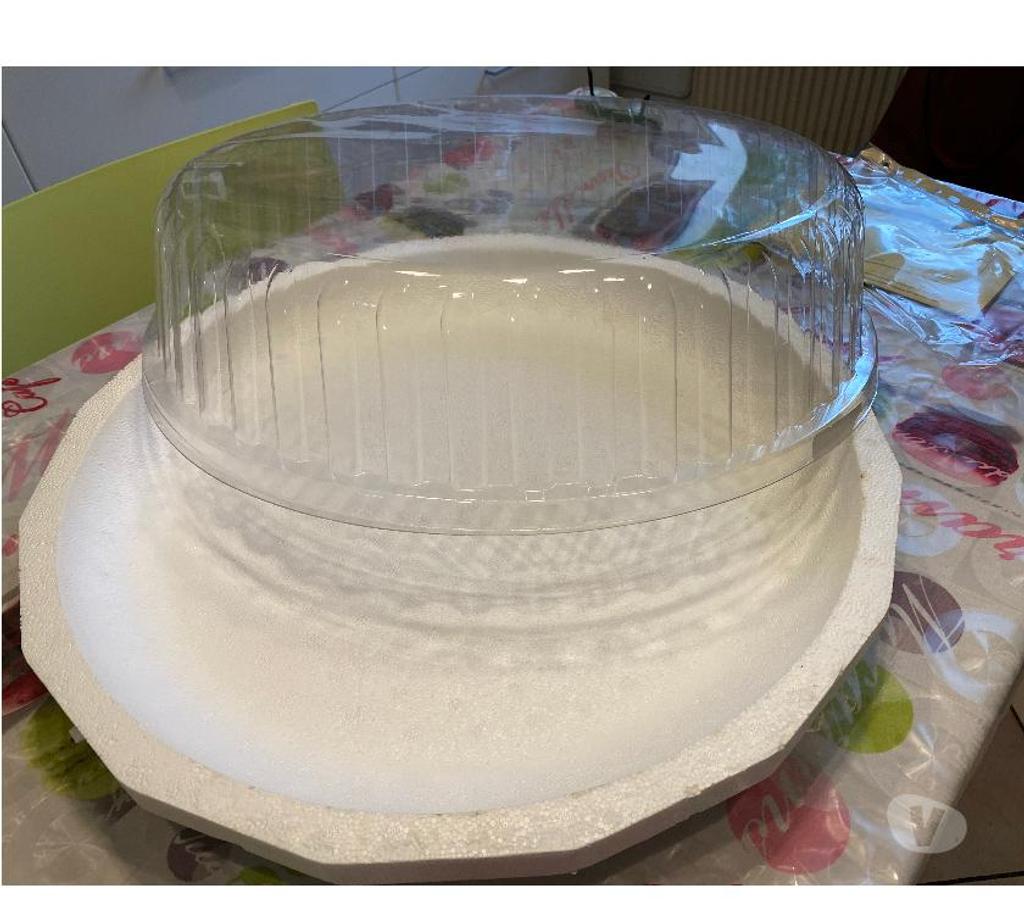 Ameublement & art de la table Rhône La Mulatiere - 69350 - Photos Vivastreet Grand plat polysthyrène + couvercle transparent