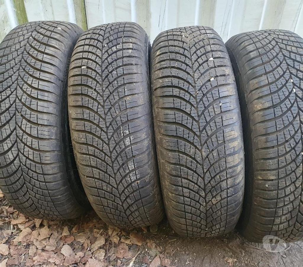 Pièces et services auto Loire St Etienne - Photos Vivastreet 4 roues neige Peugeot ou Citroen 175 65 14 86H Goodyear envo