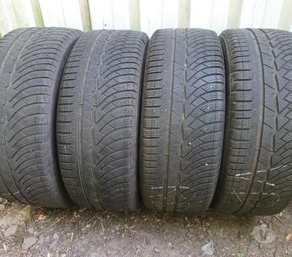Accessoires auto & tuning St Etienne St Etienne - Photos Vivastreet 4 pneus neige 225 55 18 102V Michelin envoi possible