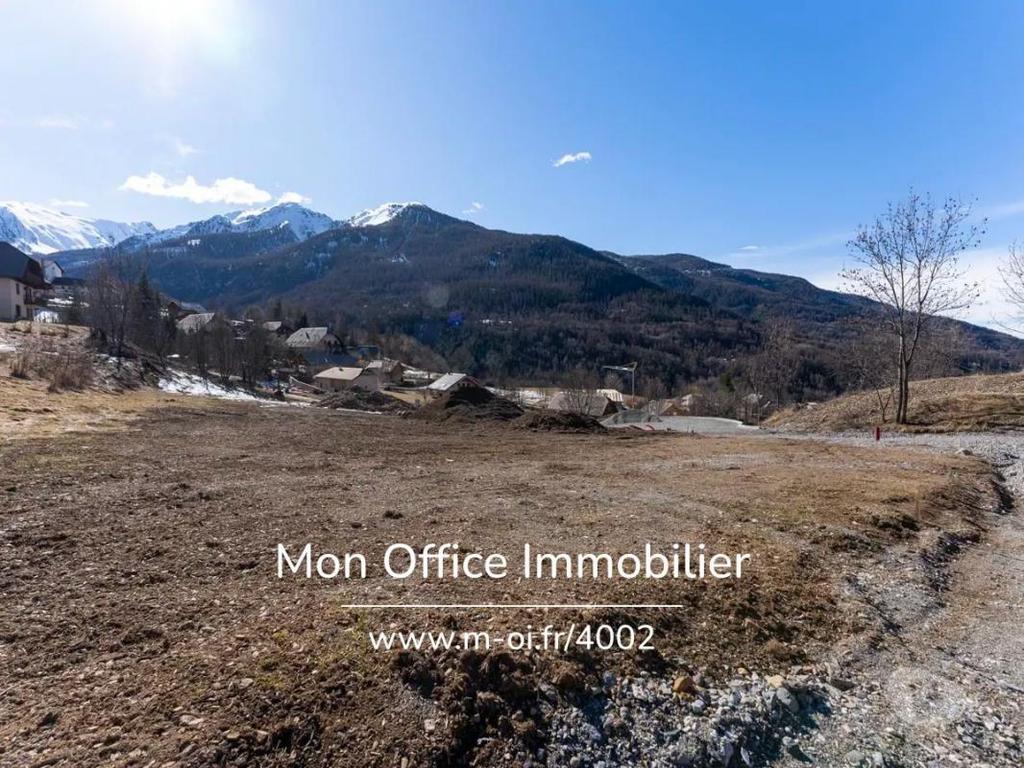 Terrain à vendre Hautes-Alpes Les Orres - 05200 - Photos Vivastreet (4002-BAU) Référence : 4002-BAU - Terrain viabilisé 537m²-...