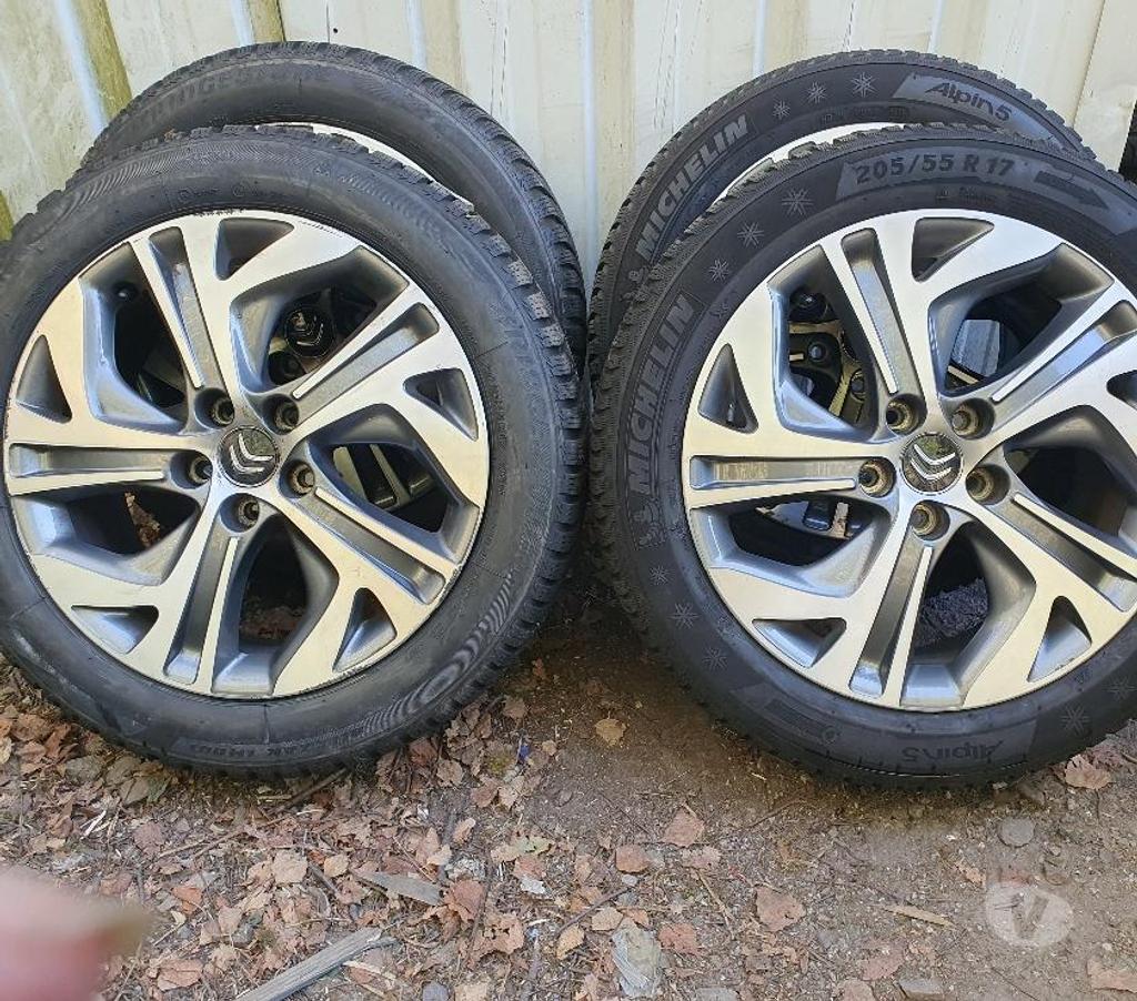 Pièces et services auto Loire St Etienne - Photos Vivastreet 4 roues neige Grand C4 Picasso 205 55 17 95H TBE