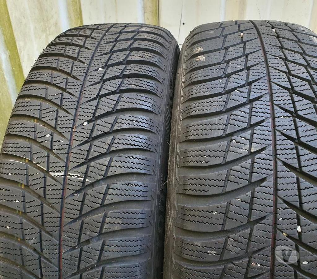 Pièces et services auto Loire St Etienne - Photos Vivastreet 4 roues neige Grand C4 Picasso 205 55 17 95H TBE