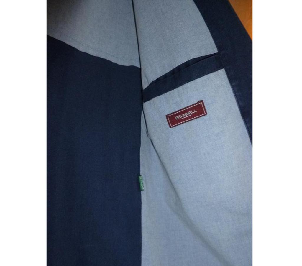 Vêtements occasion Yvelines Maurepas - 78310 - Photos Vivastreet Veste de marque Brummel