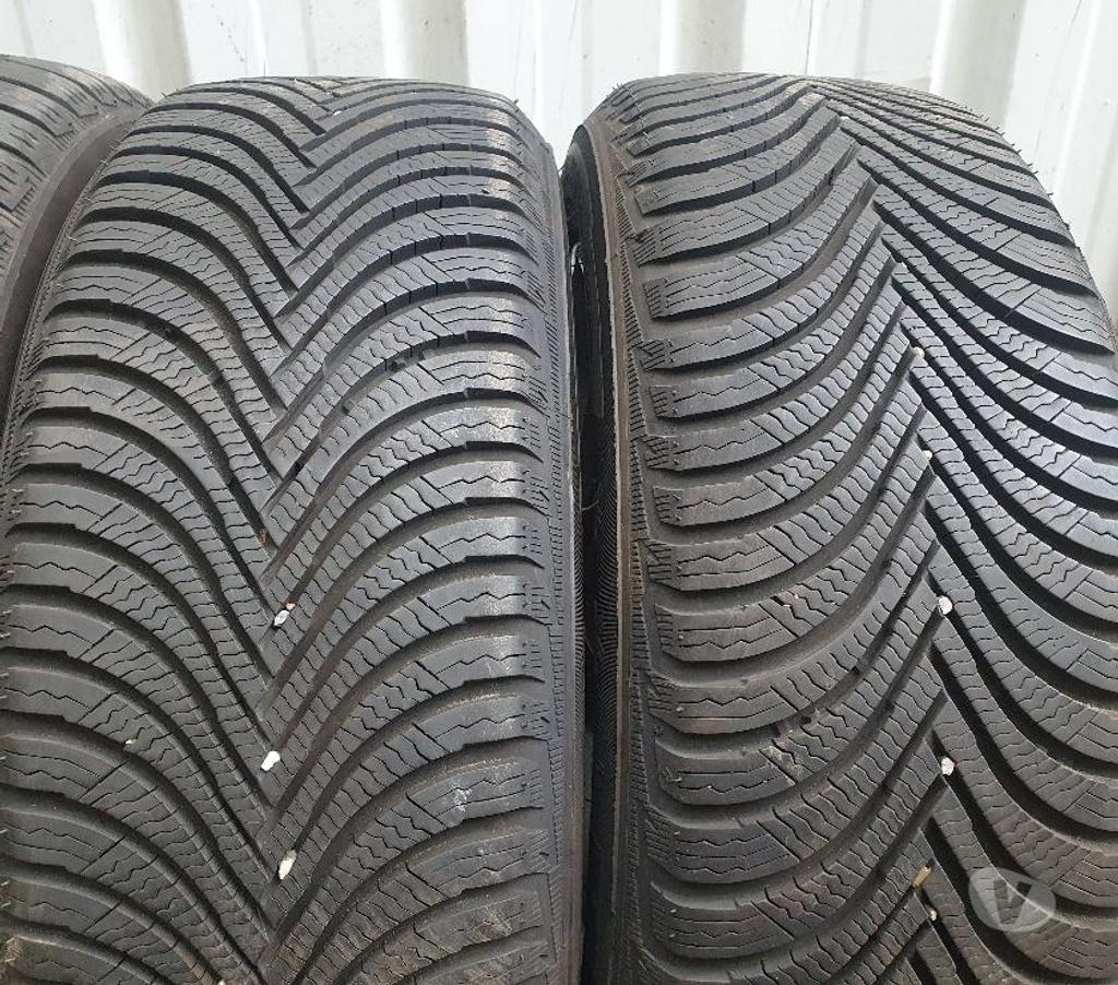 Pièces et services auto Loire St Etienne - Photos Vivastreet 4 roues alu neige 205 55 17 95V Michelin Renault Scenic envo