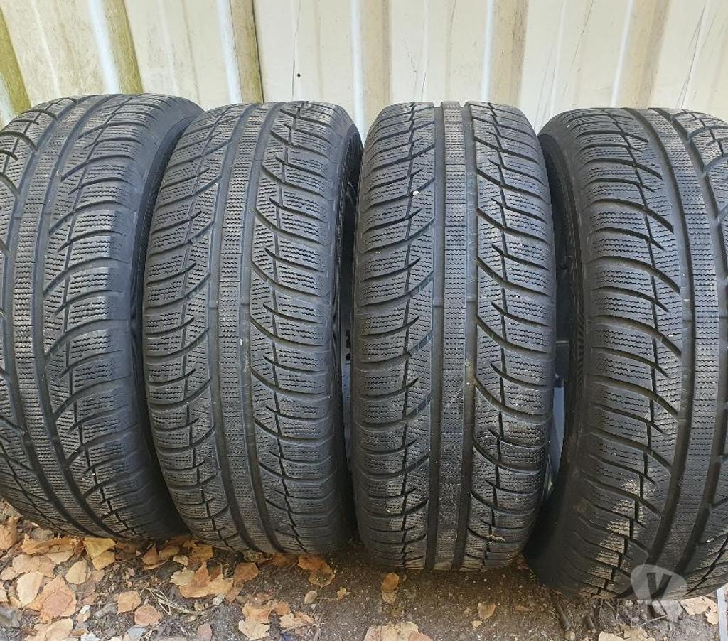 Pièces et services auto Loire St Etienne - Photos Vivastreet 4 roues neige alu 21560 R16 99H Volkswagen T-Roc