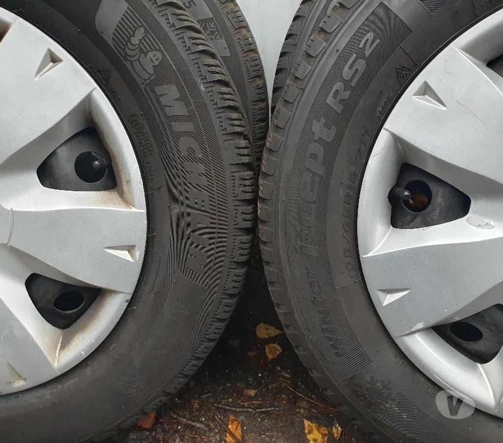 Pièces et services auto Loire St Etienne - Photos Vivastreet 4 roues neige Renault Megane 195 65 15 91T envoi possible