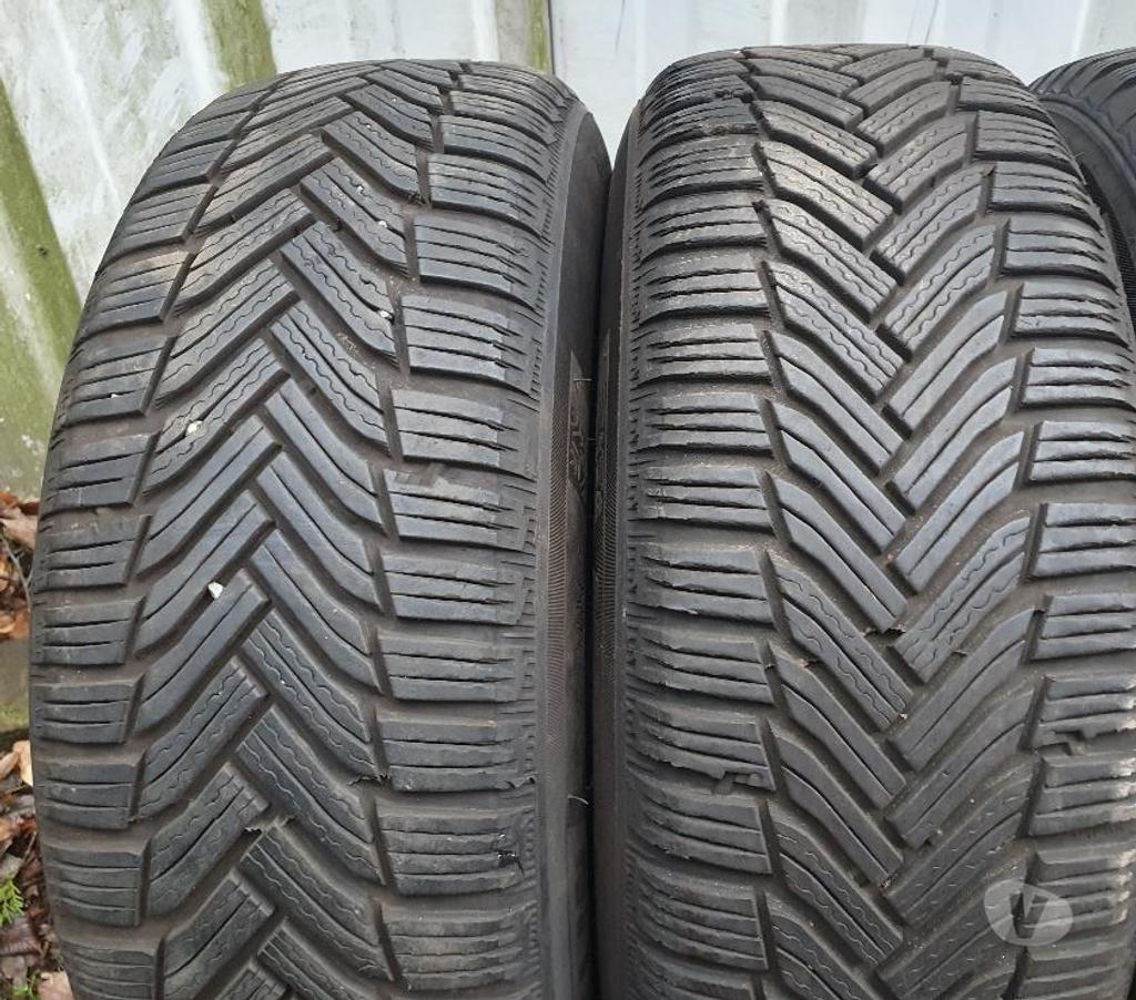 Pièces et services auto Loire St Etienne - Photos Vivastreet 4 roues neige Renault Megane 195 65 15 91T envoi possible