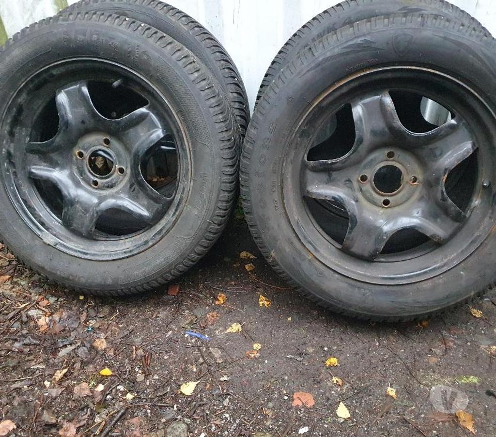Pièces et services auto Loire St Etienne - Photos Vivastreet 4 roues neige 205 55 16 91T Renault Captur envoi possible