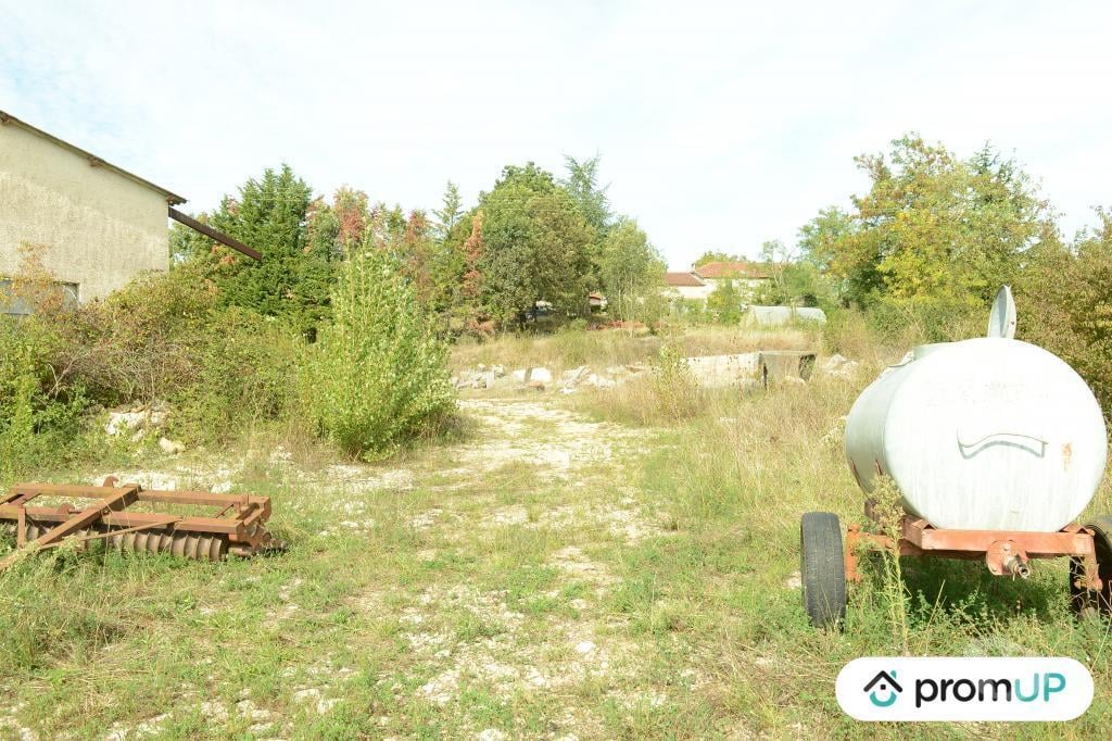 Terrain à vendre Lot Floressas - 46700 - Photos Vivastreet (V6244) Terrain constructible de 4600 m2 à FLORESSAS