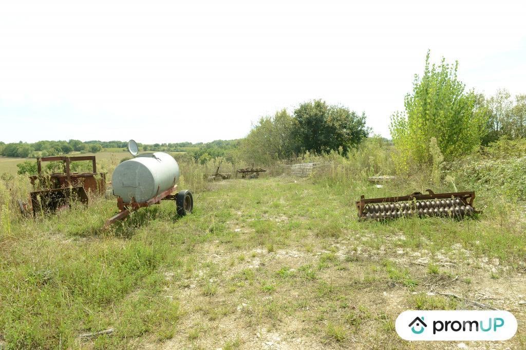 Terrain à vendre Lot Floressas - 46700 - Photos Vivastreet (V6244) Terrain constructible de 4600 m2 à FLORESSAS