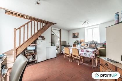 Vente Maison Vielmanay Nièvre - Photos Vivastreet (V5171) Maison T5 de 140m2 à Vielmanay