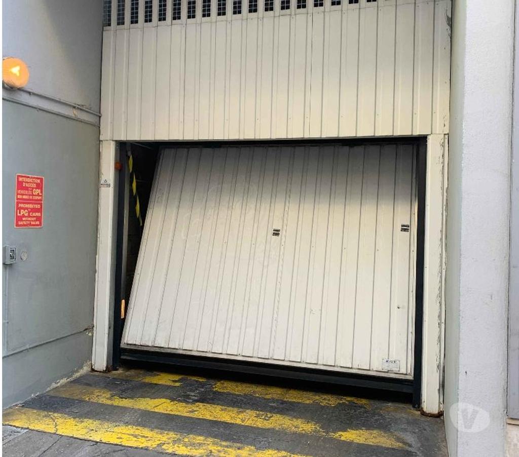 Parkings - Garages Paris Paris 12ème ardt - 75012 - Photos Vivastreet Parking moto – 50€mois - Paris 12ème - Métro BastilleLedru