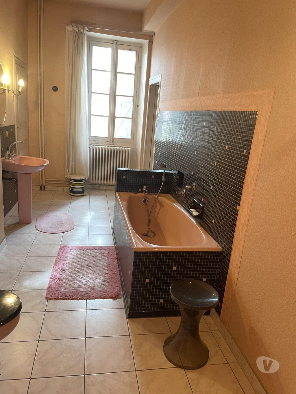 Vente Maison Gers L'Isle Arne - 32270 - Photos Vivastreet Belle demeure de caractère à Rafraîchir