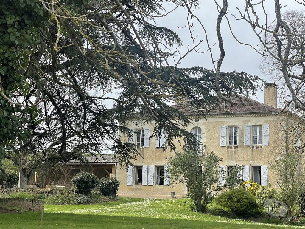 Vente Maison Gers L'Isle Arne - 32270 - Photos Vivastreet Belle demeure de caractère à Rafraîchir