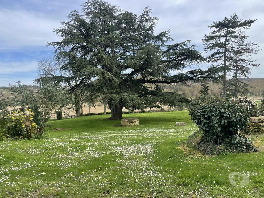 Vente Maison Gers L'Isle Arne - 32270 - Photos Vivastreet Belle demeure de caractère à Rafraîchir