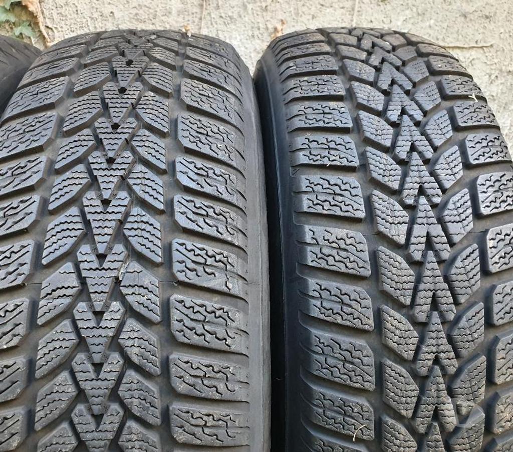 Pièces et services auto Loire St Etienne - Photos Vivastreet 4 roues neige 195 65 15 91T VW Golf 6 envoi possible