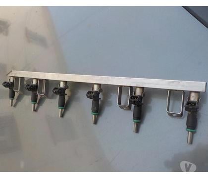 Accessoires auto & tuning Perpignan Perpignan - Photos Vivastreet rampe d injection complete bmw e60e61 essence