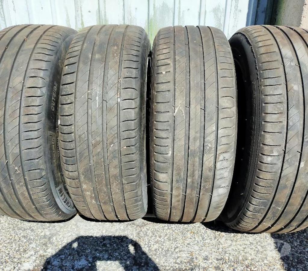 Pièces et services auto Loire St Etienne - Photos Vivastreet 4 roues été 205 55 16 91V Michelin Peugeot Citroen 