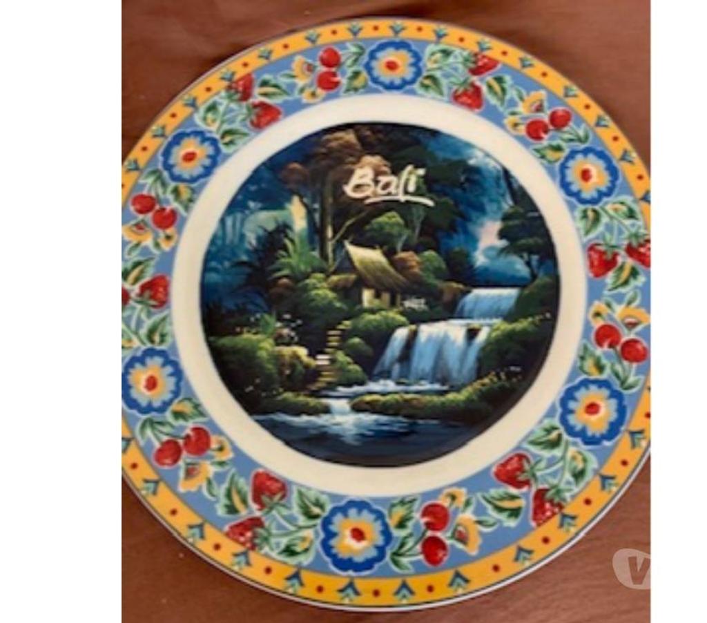 Ameublement & art de la table Val-de-Marne Villejuif - 94800 - Photos Vivastreet Belle assiette en céramique (souvenir de Bali)