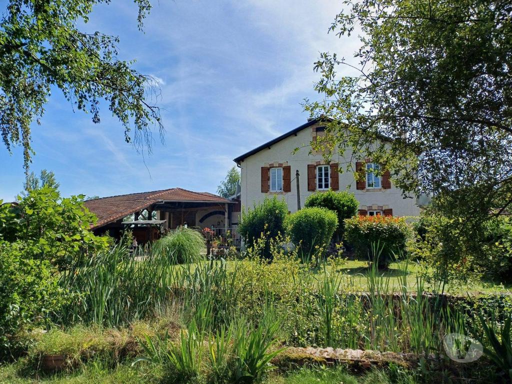 Vente Maison Haute-Garonne Boulogne sur Gesse - 31350 - Photos Vivastreet Superbe maison de campagne, avec vue Pyrénées