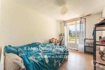 Appartements à vendre Aix en Provence Aix en Provence - Photos Vivastreet (4115-MGU) Référence : 4115-MGU - Appartement 4 pièces de 85m2