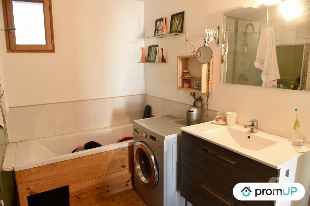 Appartements à vendre Gard Bellegarde - 30127 - Photos Vivastreet (V5115) Appartement atypique en duplex 102 m²