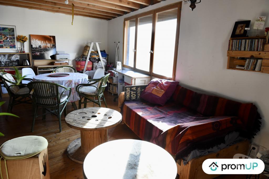 Appartements à vendre Gard Bellegarde - 30127 - Photos Vivastreet (V5115) Appartement atypique en duplex 102 m²