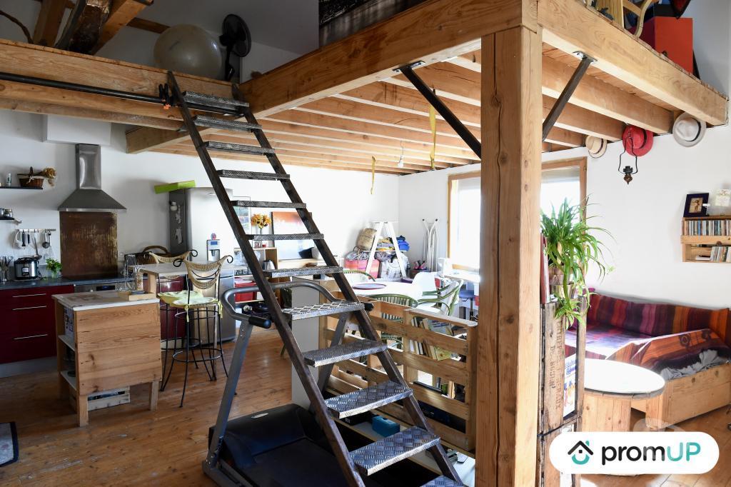 Appartements à vendre Gard Bellegarde - 30127 - Photos Vivastreet (V5115) Appartement atypique en duplex 102 m²