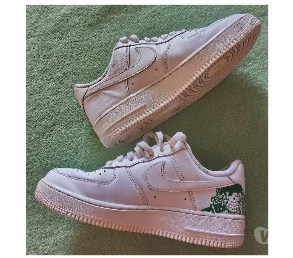 Chaussures Seine-Saint-Denis La Courneuve - 93120 - Photos Vivastreet Basket Nike Customisée