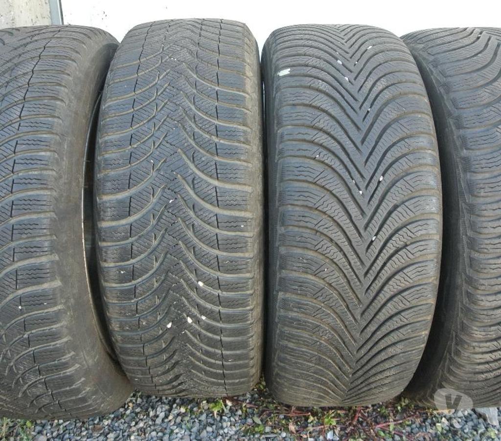 Pièces et services auto Loire St Etienne - Photos Vivastreet 4 roues neige Alu 215 50 17 95V TOYOTA TBE envoi possible