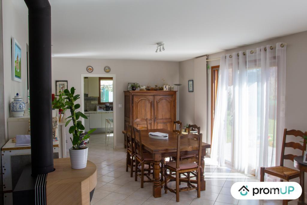 Vente Maison Ille-et-Vilaine St Gregoire - 35760 - Photos Vivastreet (V6588) Maison traditionnelle de 169 m2 à SAINT-GRÉGOIRE