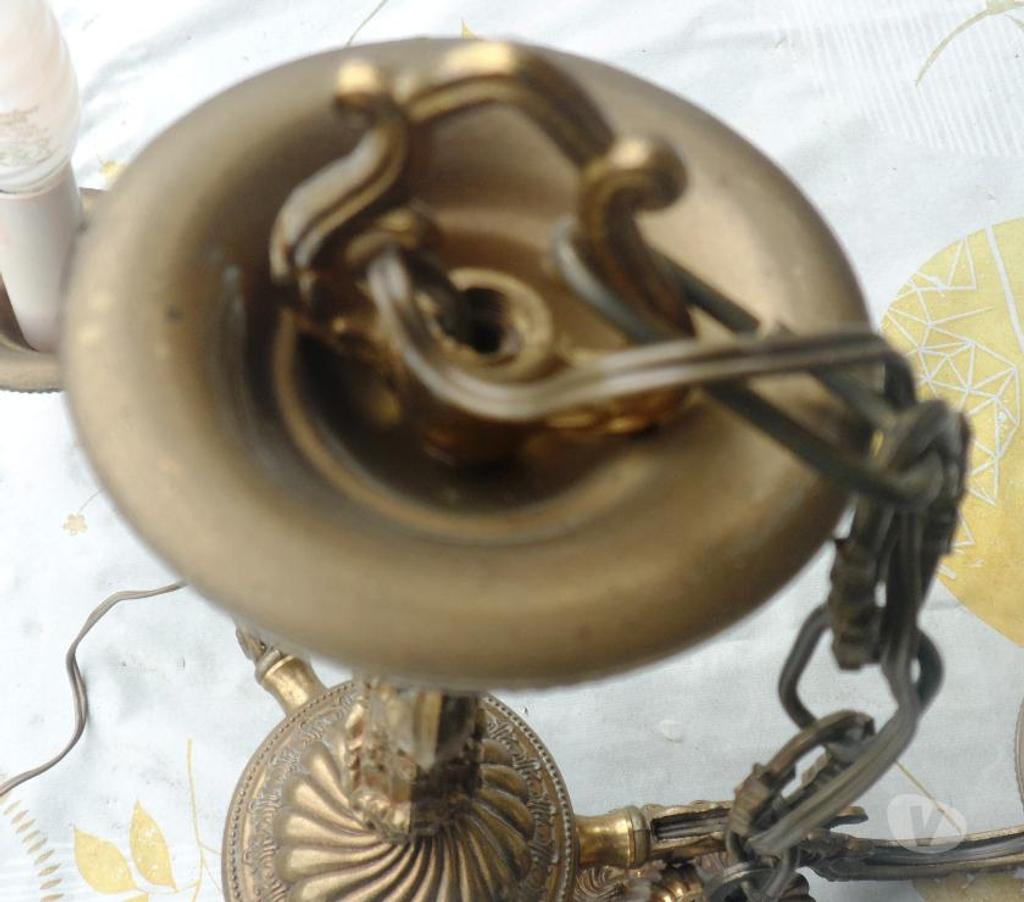Décoration - art Hérault Castries - 34160 - Photos Vivastreet Lustre ancien 3 branches en bronze de la1ère partie du XXème